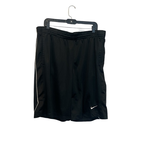 VINTAGE Nike Athletic Basketball Shorts Size Medium Black White Check Swoosh EUC - Picture 1 of 4